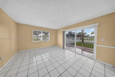 505 NW 177th St #103, Miami Gardens: photo 1 of 95