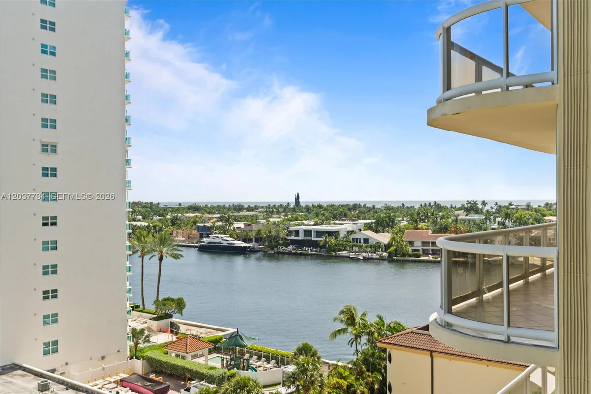 20191 E Country Club Dr #803, Aventura: photo 1 of 92