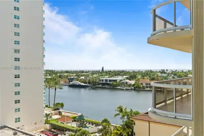 20191 E Country Club Dr #803, Aventura: photo 1 of 92