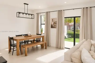 452 NW 203rd Ter, Miami Gardens: photo 1 of 14