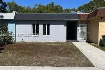 20922 NW 39th Ave, Miami Gardens: photo 1 of 11
