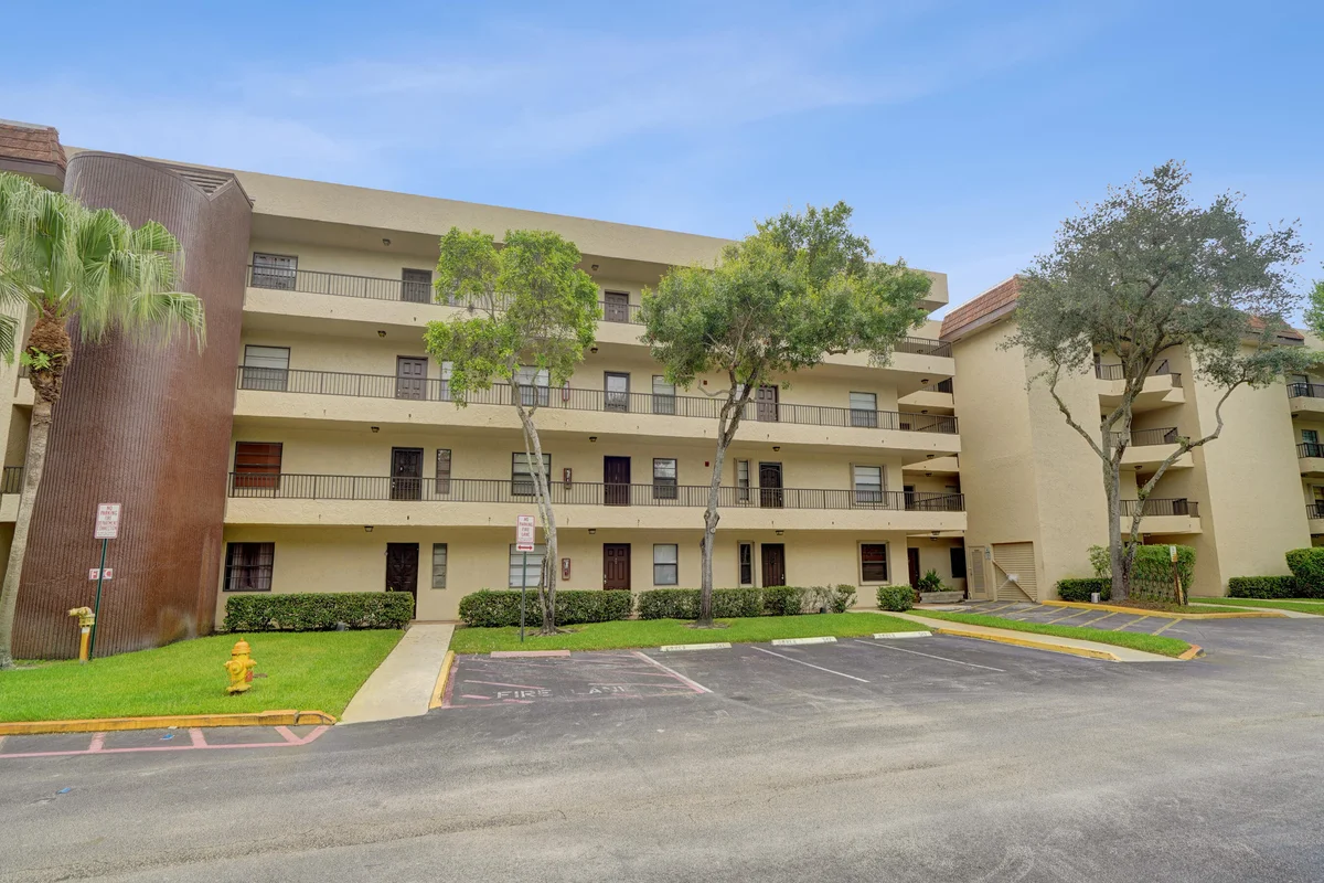 10451 W Broward Blvd #205, Plantation: photo 1 of 14