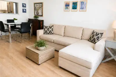 2016 S Federal Hwy #105, Boynton Beach: photo 1 of 17