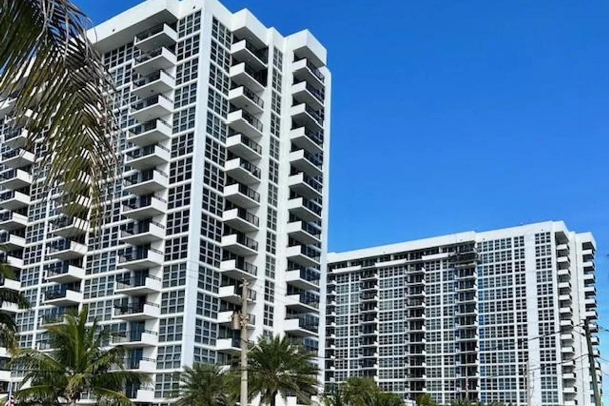 531 N Ocean Blvd #1808, Pompano Beach: photo 1 of 20