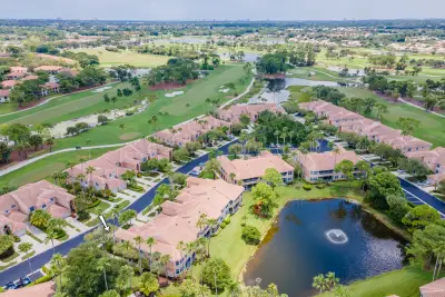 208 Legendary Cir, Palm Beach Gardens: photo 1 of 20