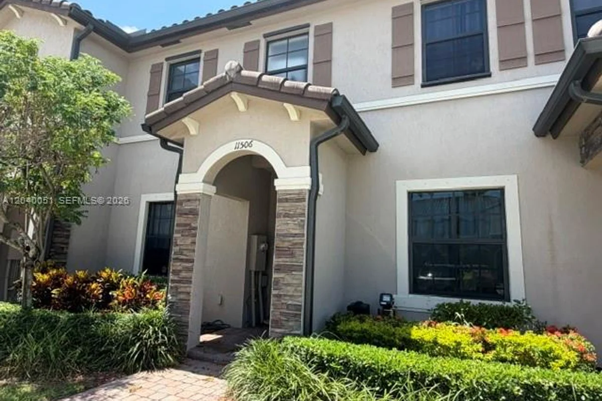 11506 SW 248th Ter, Homestead: photo 1 of 8