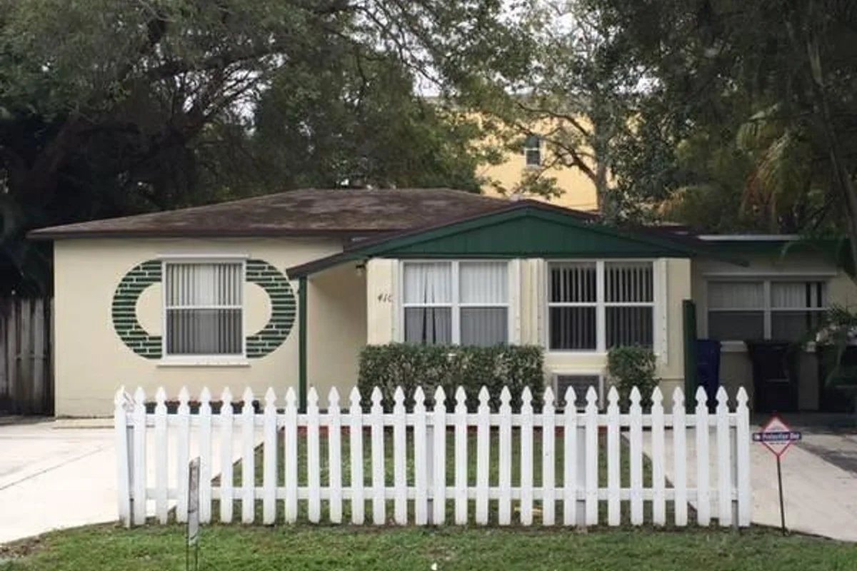 410 SW 7th St #1, Fort Lauderdale: photo 1 of 10