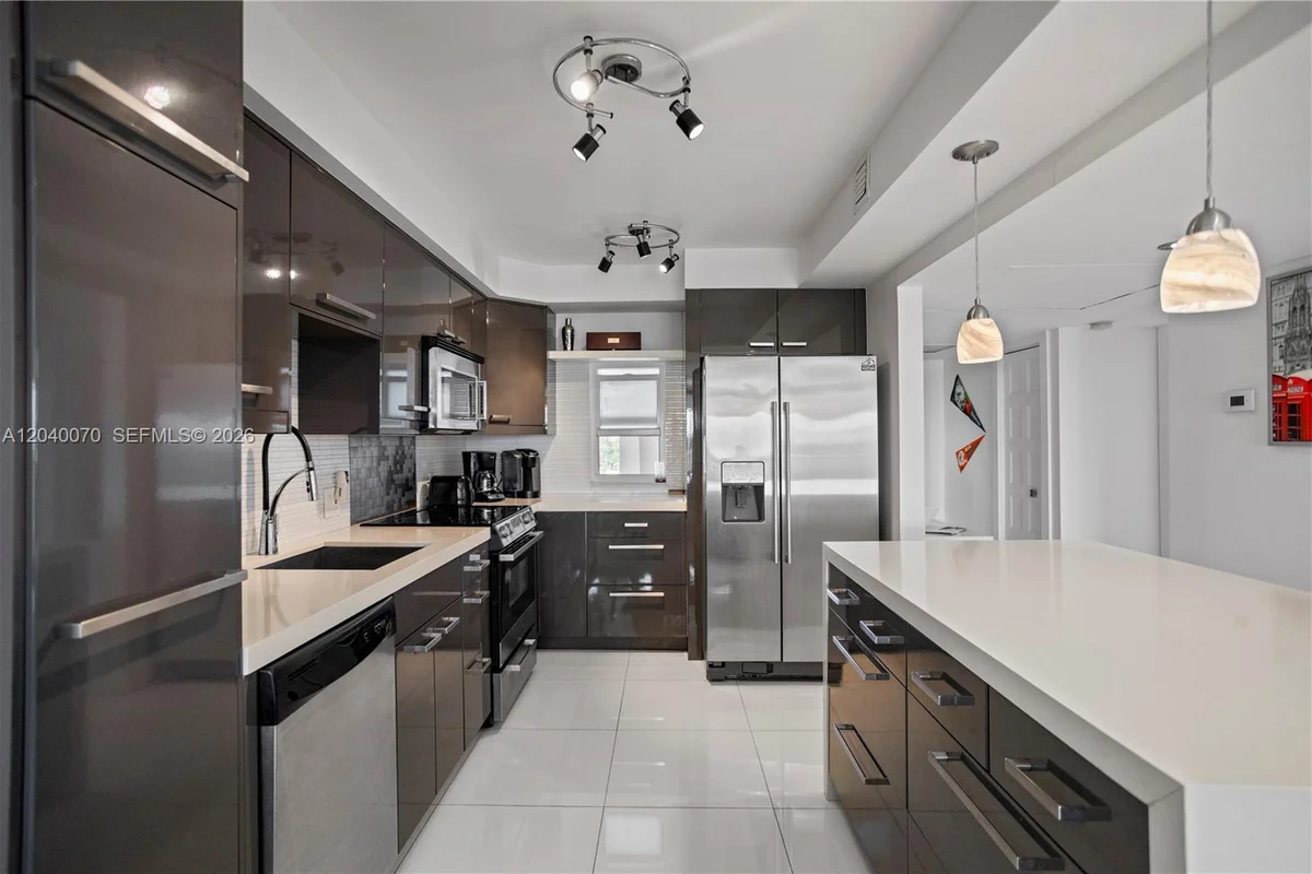 3050 N Palm Aire Dr #710, Pompano Beach: photo 1 of 46