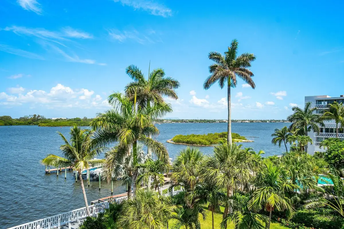 2505 S Ocean Blvd #515, Palm Beach: photo 1 of 28