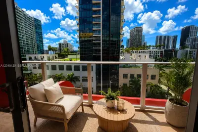 90 NE 32nd St #705, Miami: photo 1 of 70