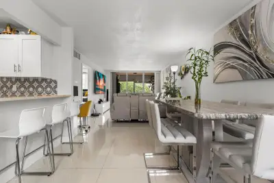 7021 Environ Blvd #320, Lauderhill: photo 1 of 33