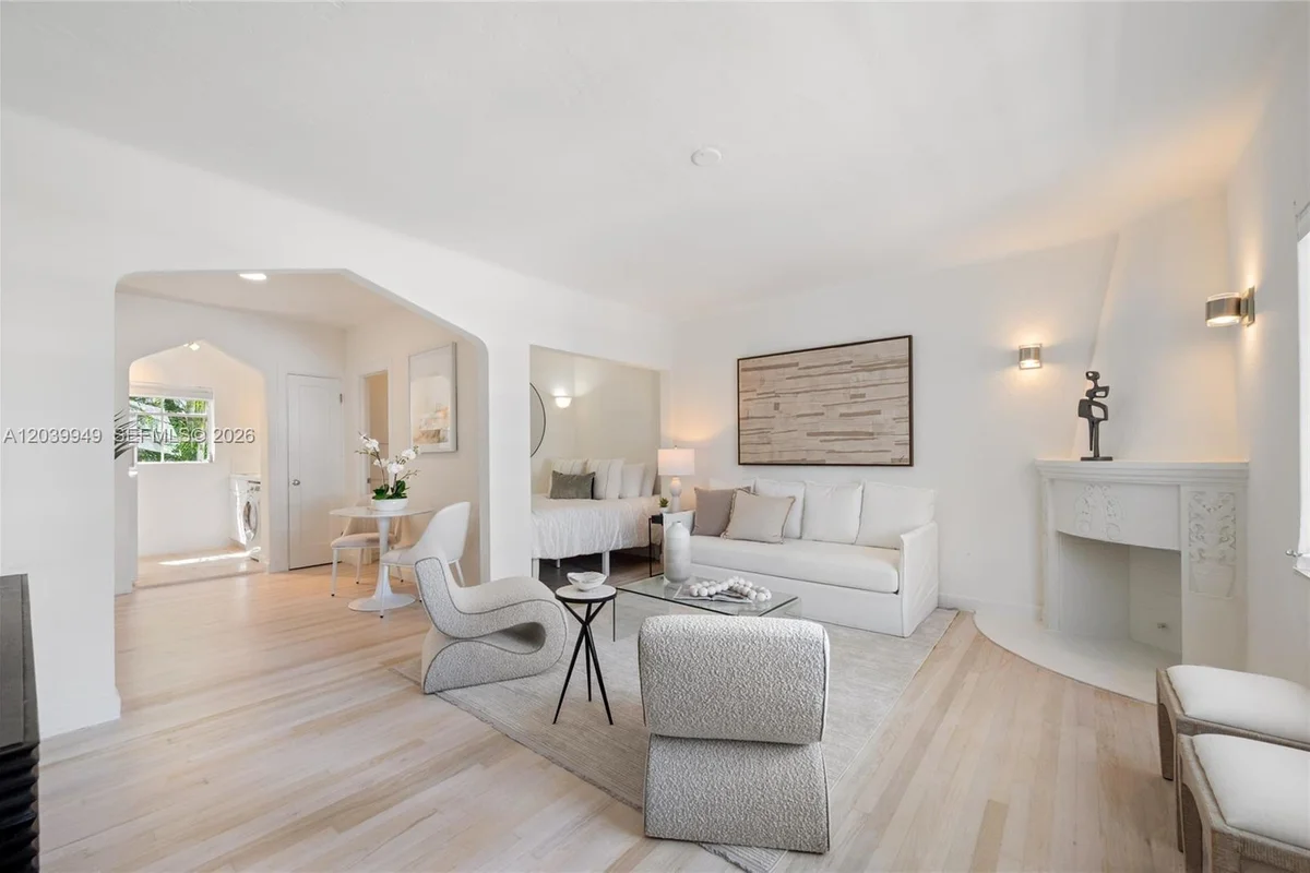 750 Espanola Way #8, Miami Beach: photo 1 of 18