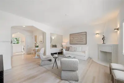 750 Espanola Way #8, Miami Beach: photo 1 of 18