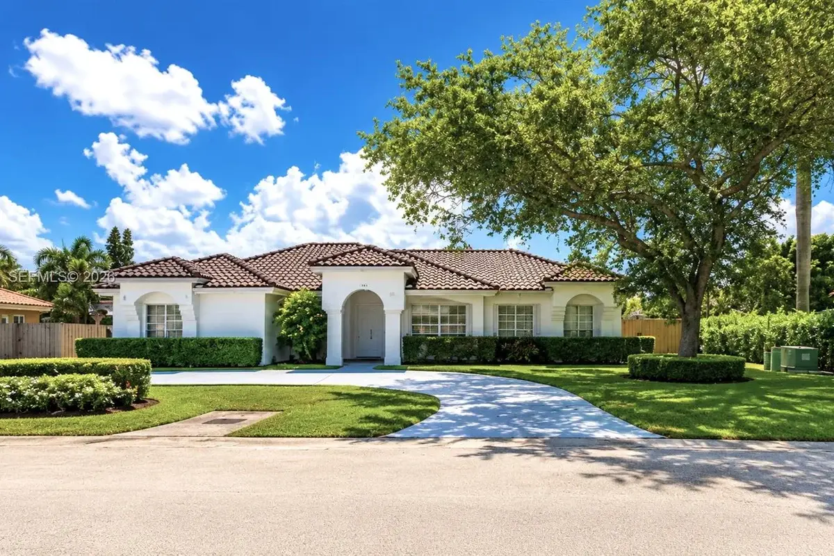 15690 SW 153rd Ct, Miami: photo 1 of 53