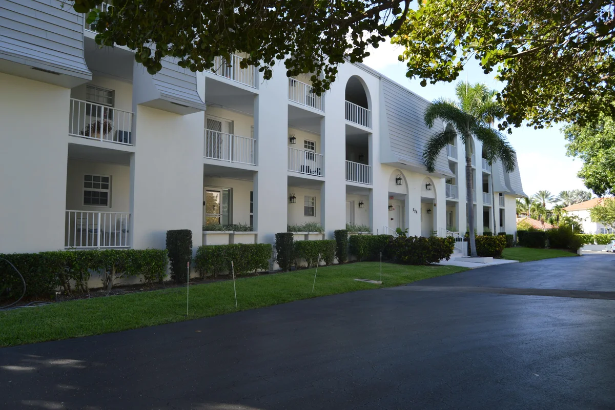 775 Jeffery St #5-303, Boca Raton: photo 1 of 33
