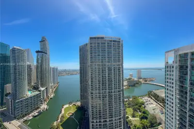 77 SE 5 St #4015, Miami: photo 1 of 65