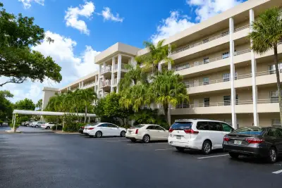 804 Cypress Blvd #104, Pompano Beach: photo 1 of 16