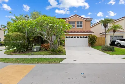 2021 Barcelona Ter, Margate: photo 1 of 25