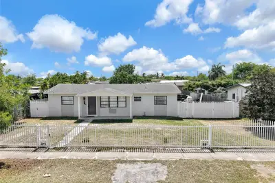28410 SW 147th Ave, Homestead: photo 1 of 29