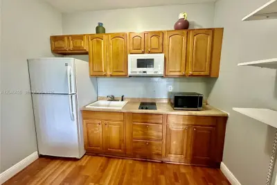 26 Diplomat Pkwy #2368, Hallandale Beach: photo 1 of 12