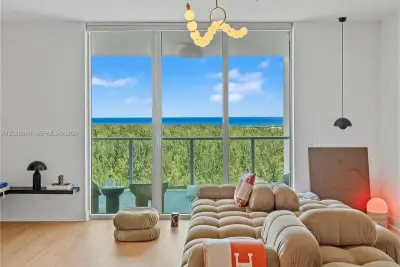14951 Royal Oaks Ln #1202, North Miami: photo 1 of 101