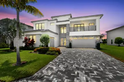 17089 Rainbow Falls Trl, Boca Raton: photo 1 of 101