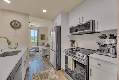 533 NE 3rd Ave #512, Fort Lauderdale: photo 1 of 31