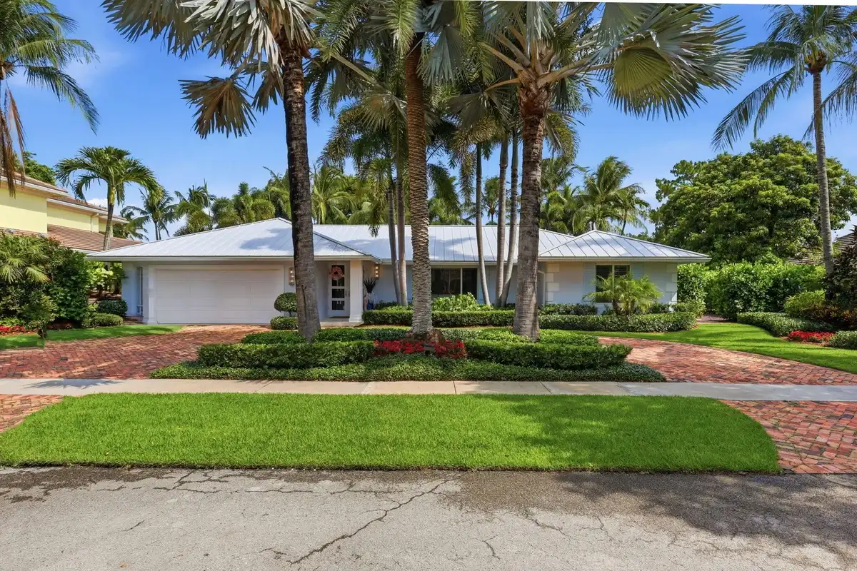 2151 NW 30th Rd, Boca Raton: photo 1 of 70