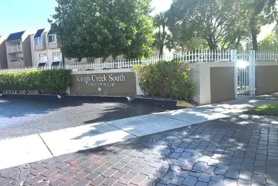 7785 SW 86th St #E-113, Miami: photo 1 of 40
