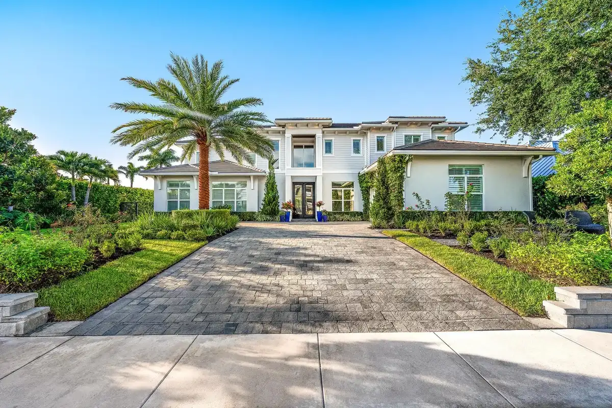 2169 Driftwood Cir, Palm Beach Gardens: photo 1 of 72