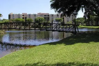 825 Egret Cir #206, Delray Beach: photo 1 of 2