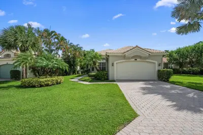 12557 Mallet Cir, Wellington: photo 1 of 37
