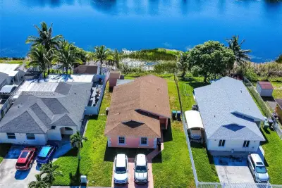 19251 NW 33rd Ave, Miami Gardens: photo 1 of 19