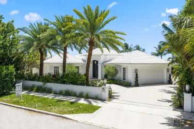 2204 Notre Dame Dr, Lake Worth Beach: photo 1 of 65
