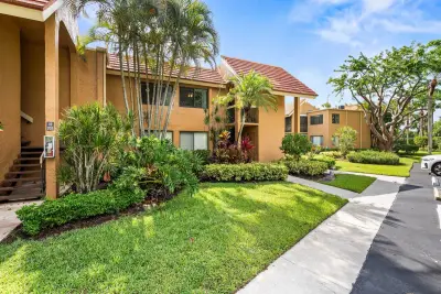 11262 Green Lake Dr #204, Boynton Beach: photo 1 of 79