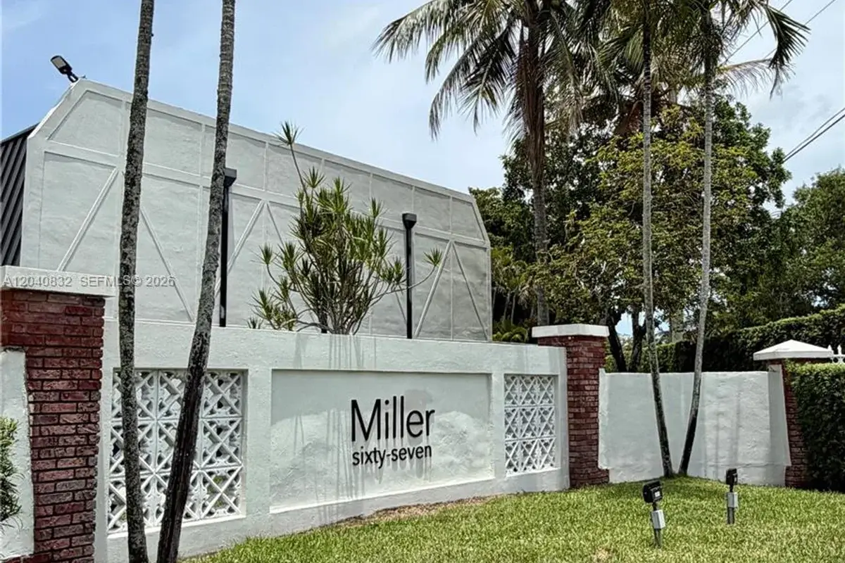 6667 Miller Dr #15, South Miami: photo 1 of 21