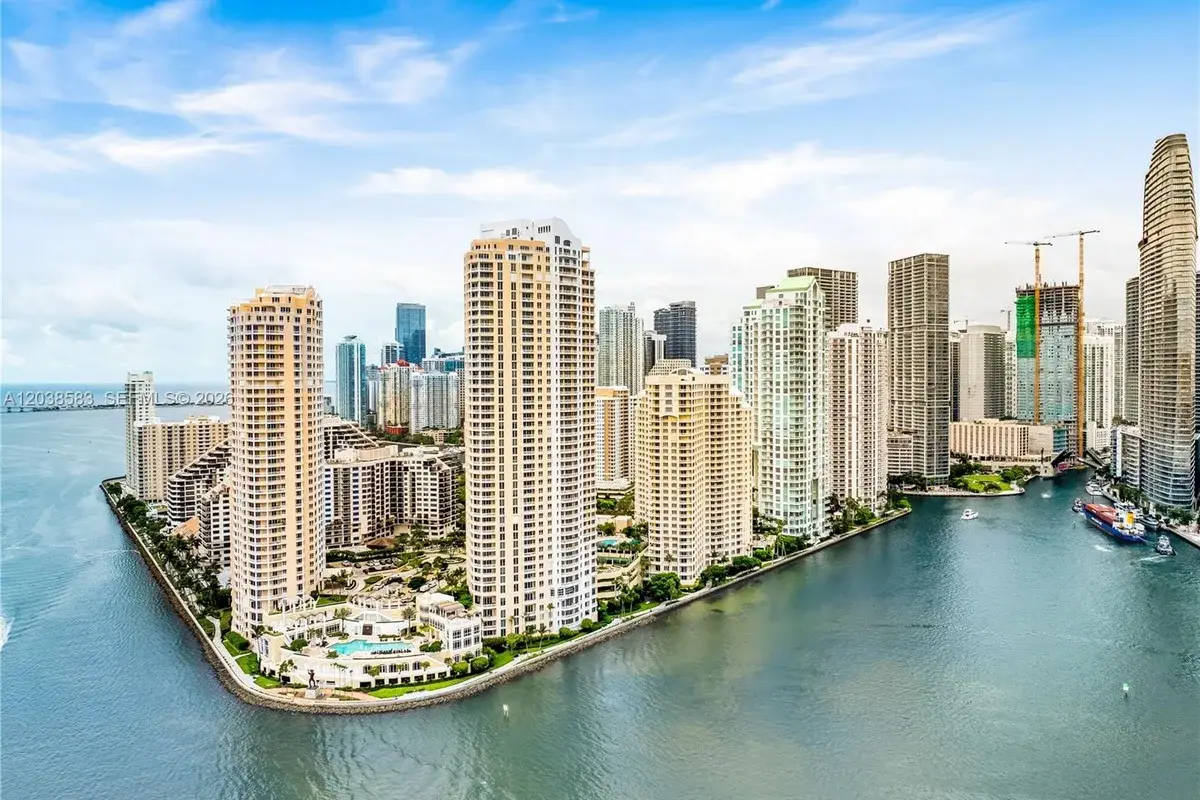 888 Brickell Key Dr #1010, Miami: photo 1 of 27