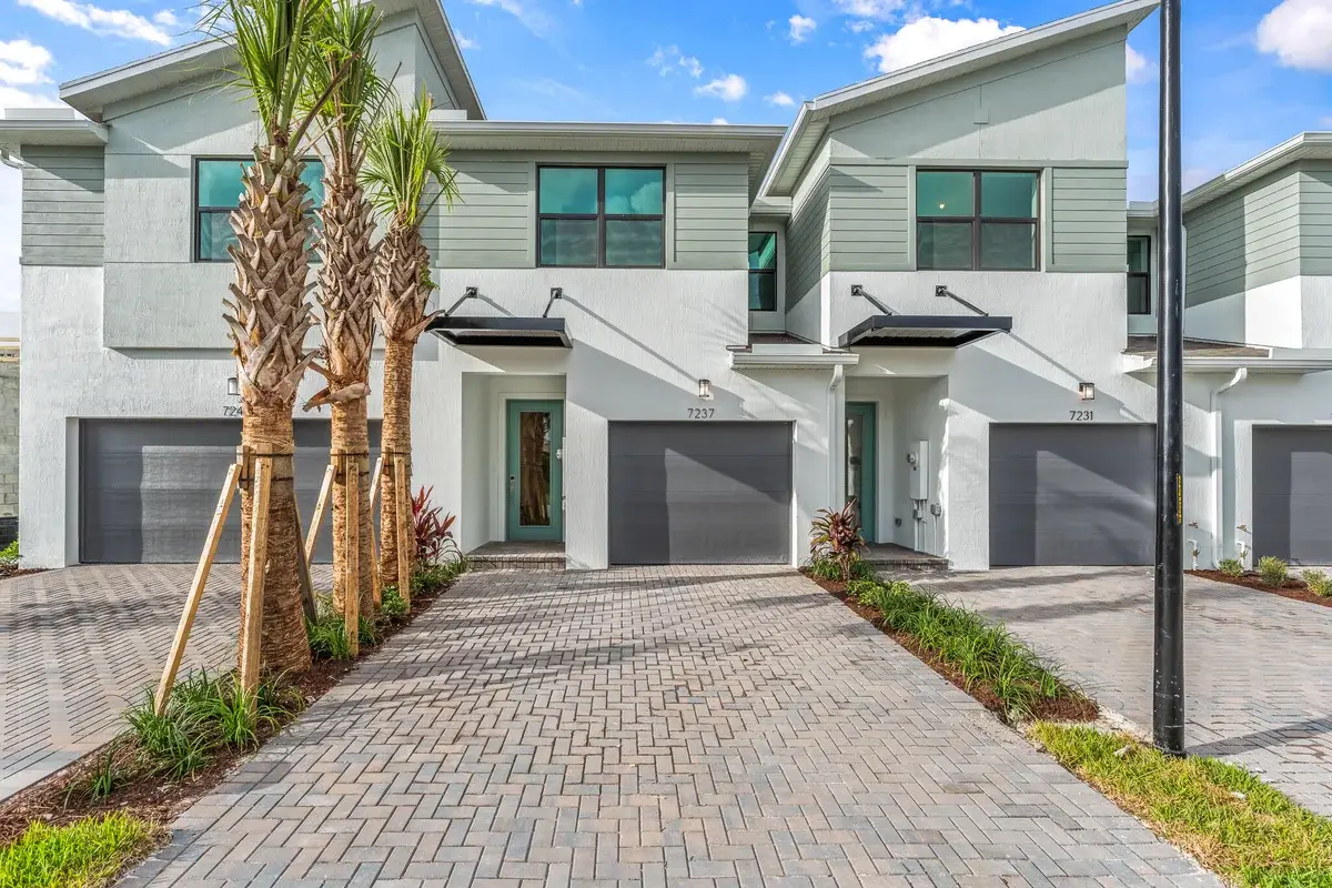 7237 Channing Ave, Lake Worth: photo 1 of 1