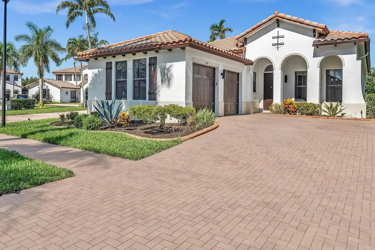 2680 NW 84th Way, Pembroke Pines: photo 1 of 101