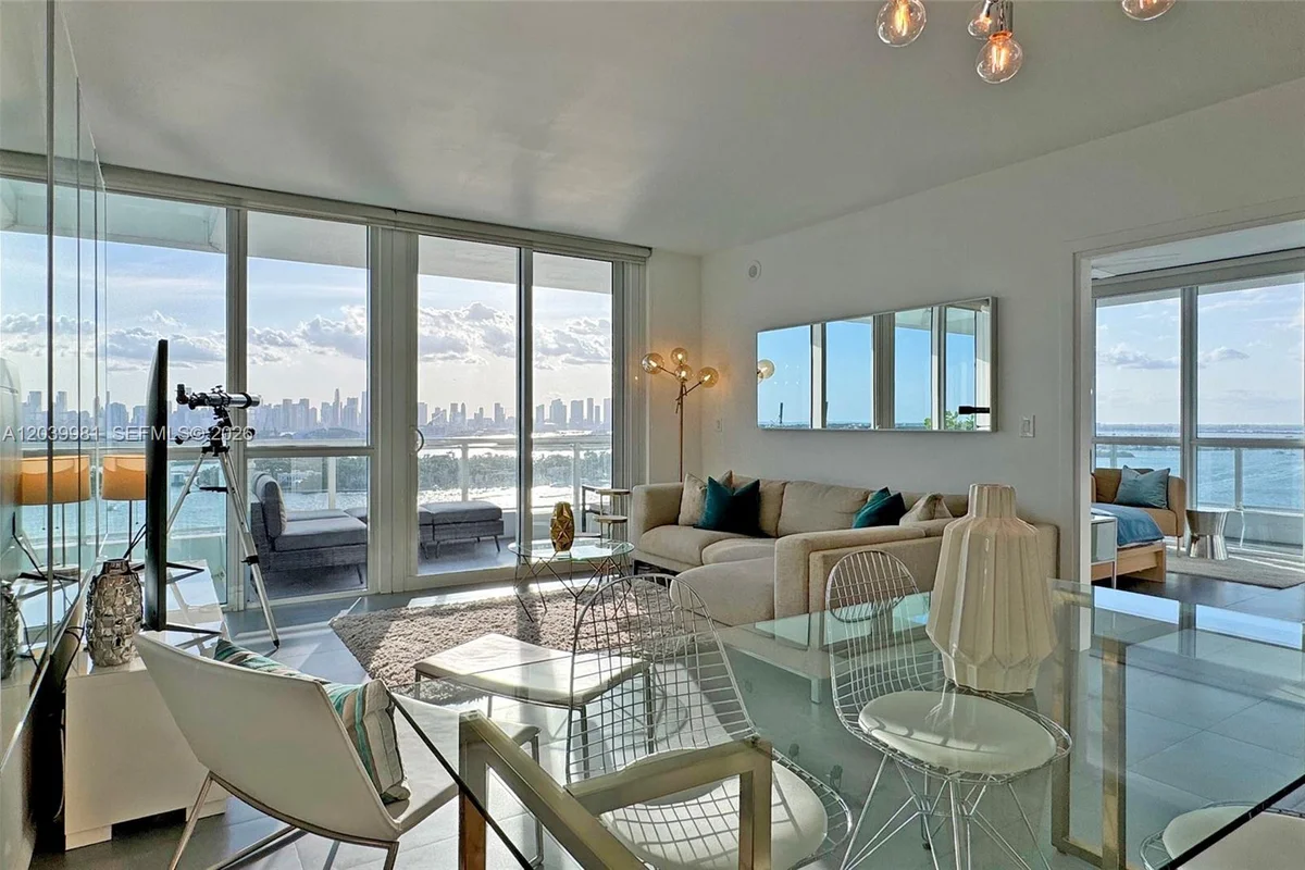 540 W Ave #2114, Miami Beach: photo 1 of 35