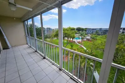 4650 Washington St #504, Hollywood: photo 1 of 25