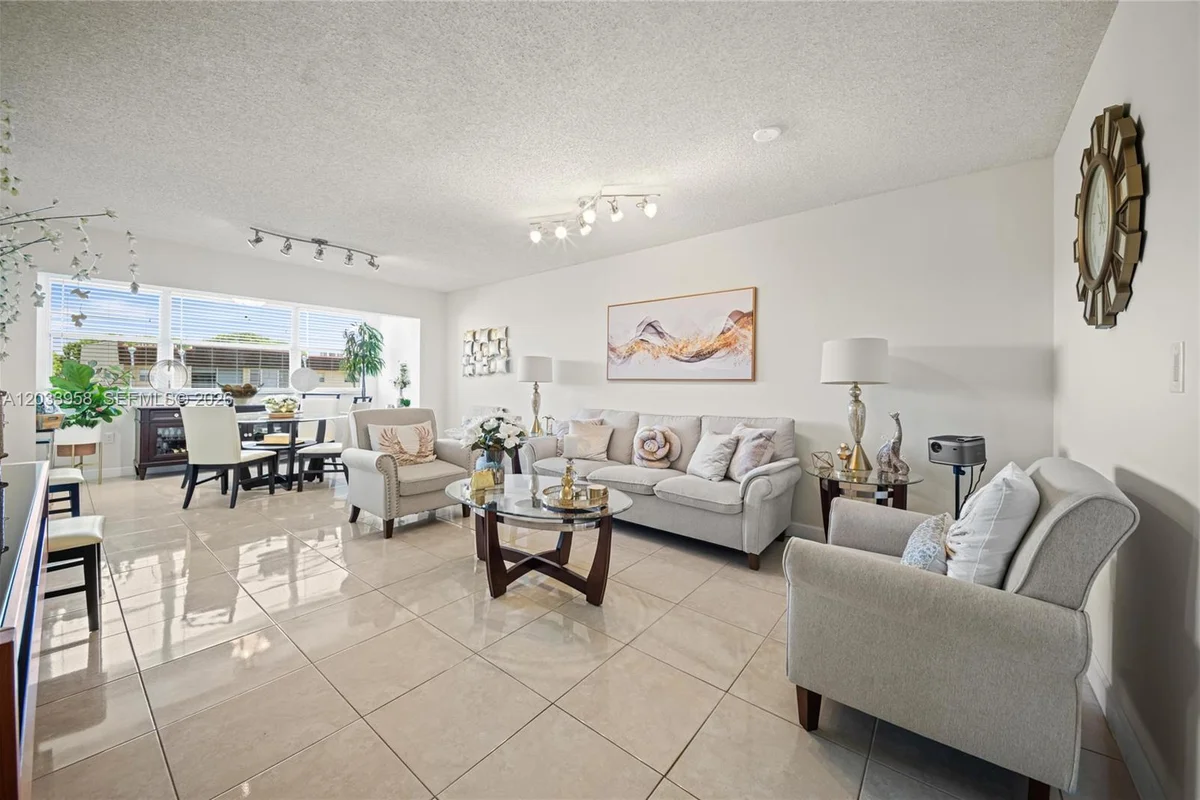 8951 Sunrise Lakes Blvd #301, Sunrise: photo 1 of 36
