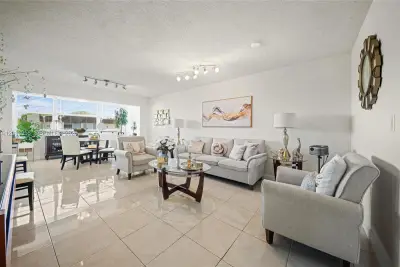 8951 Sunrise Lakes Blvd #301, Sunrise: photo 1 of 36