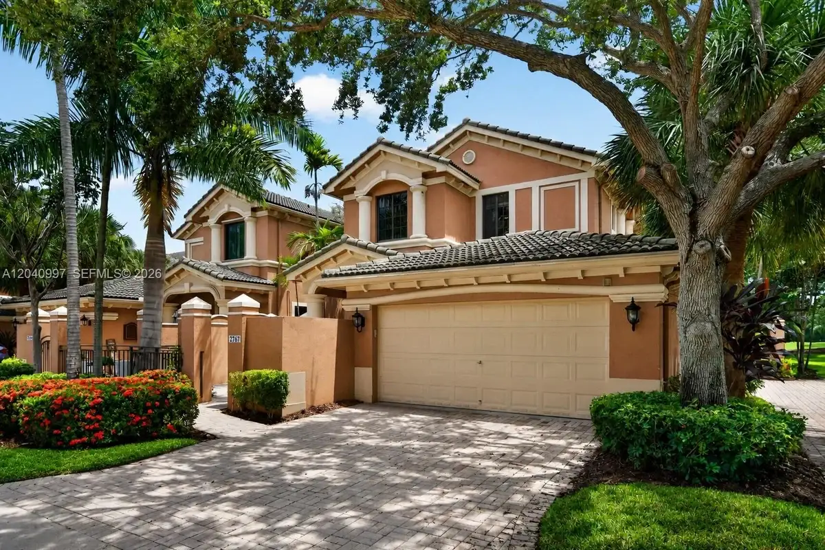 2767 Kinsington Cir #8-4, Weston: photo 1 of 44