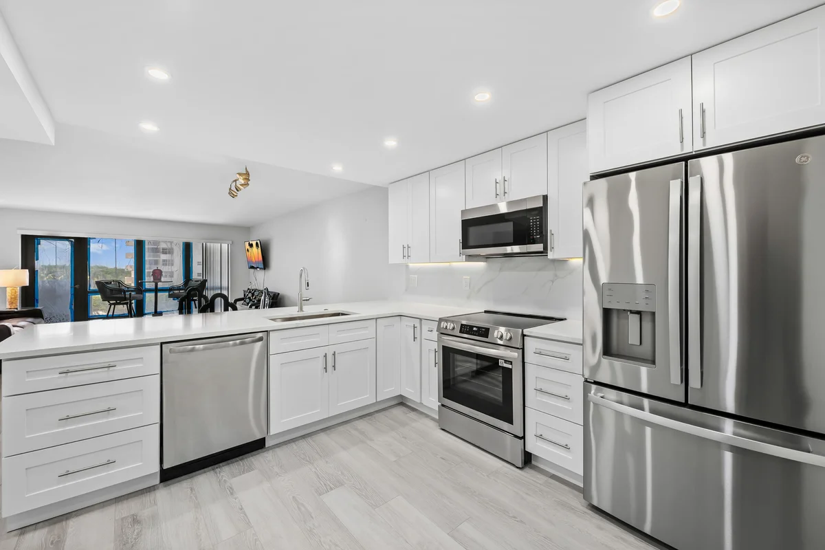 5100 N Ocean Blvd #502, Lauderdale-by-the-Sea: photo 1 of 41