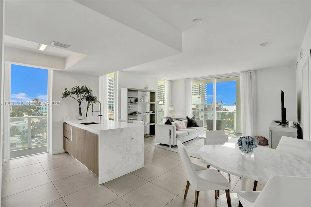 401 N Birch Rd #715, Fort Lauderdale: photo 1 of 48