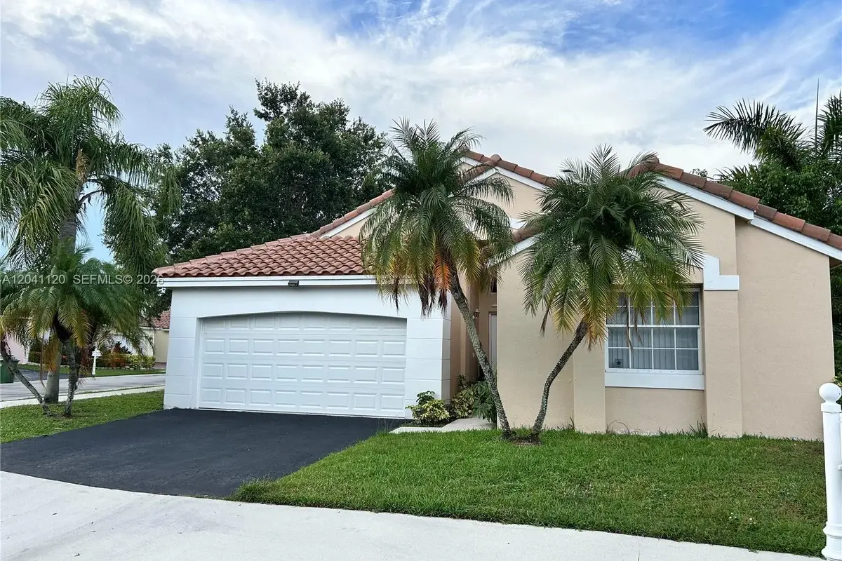 286 Bridgeton Way, Weston: photo 1 of 29
