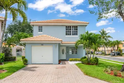 3460 Commodore Ct, West Palm Beach: photo 1 of 19