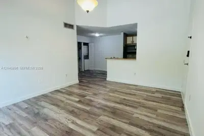 15530 SW 80th St #C-306, Miami: photo 1 of 14
