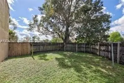 350 Sunshine Dr, Coconut Creek: photo 1 of 4